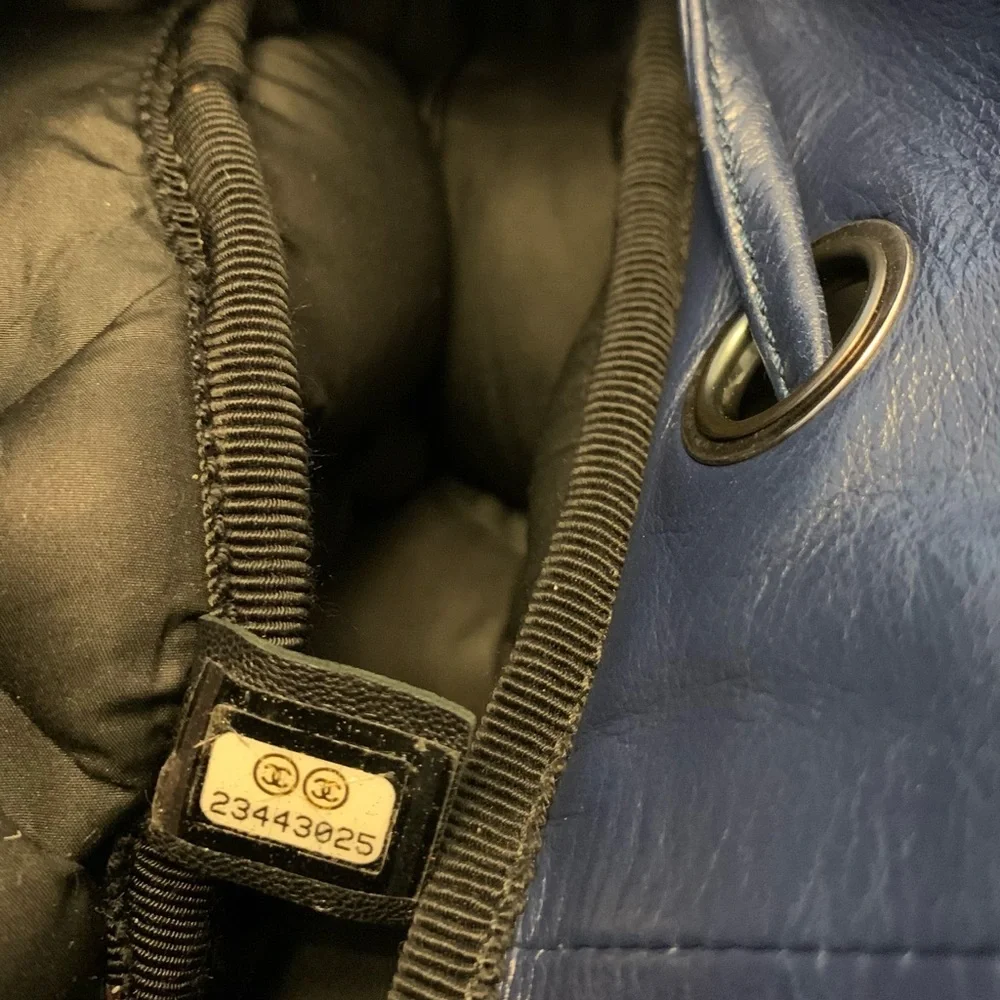 Chanel Chesterfield backpack                                 Excellent condition - Picture 9 of 16